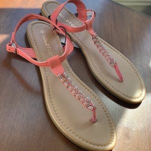 Peachy beachy sandals